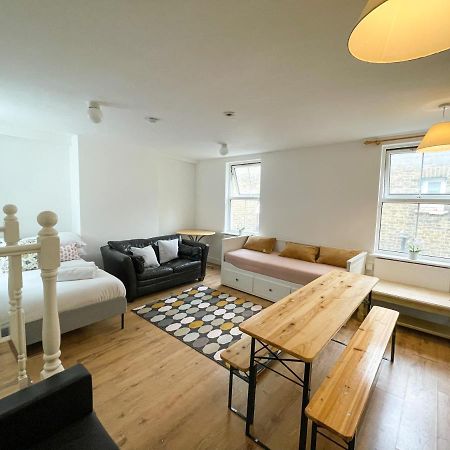 134 Kilburn Road Apartment Londra Esterno foto